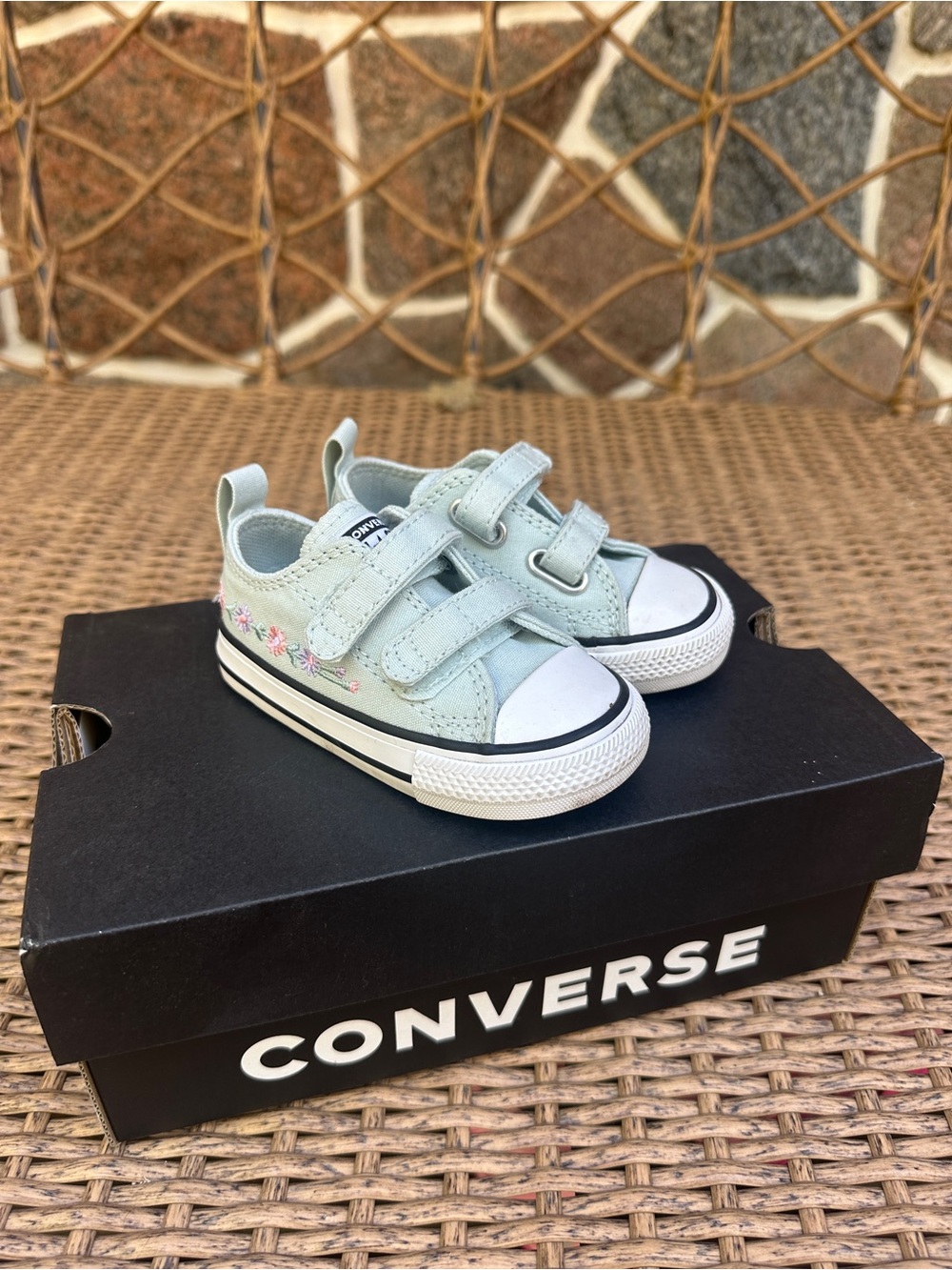Toddler girls converse